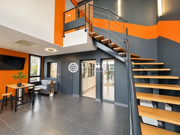 Bureaux 283 m²