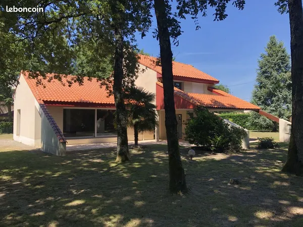 Maison 6 pièces 192 m²