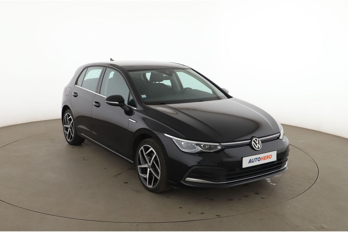 Volkswagen Golf VIII 1.5 eTSI OPF Style DSG7 — photo 7