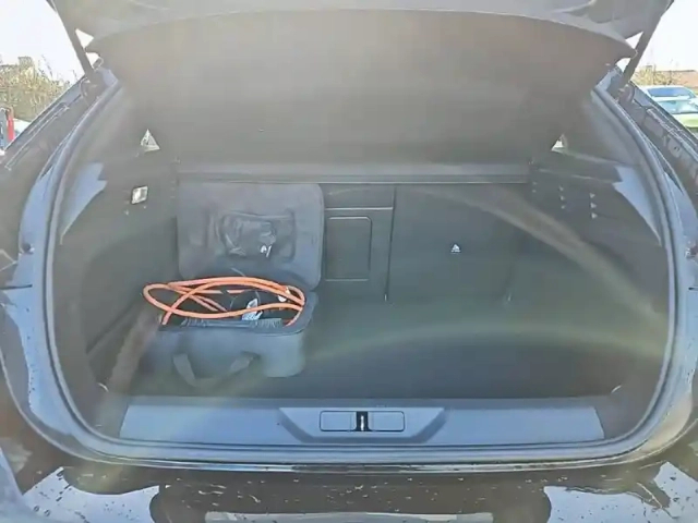 Peugeot 308 phev 225 e-eat8 — photo 6
