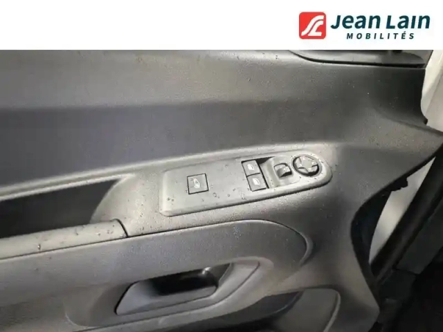 Toyota Proace city electric medium 50kwh — photo 19