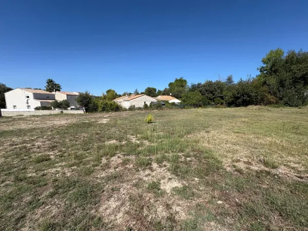 Terrain à lotir 816 m²