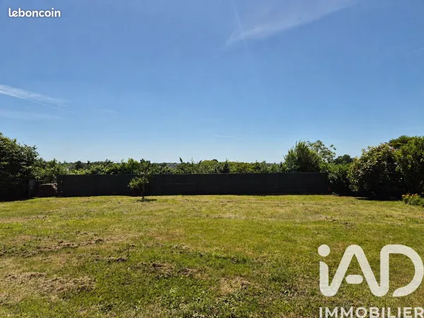 Terrain 352 m² Saint-Étienne-de-Montluc