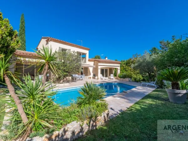 Maison 6 pièces 170 m²