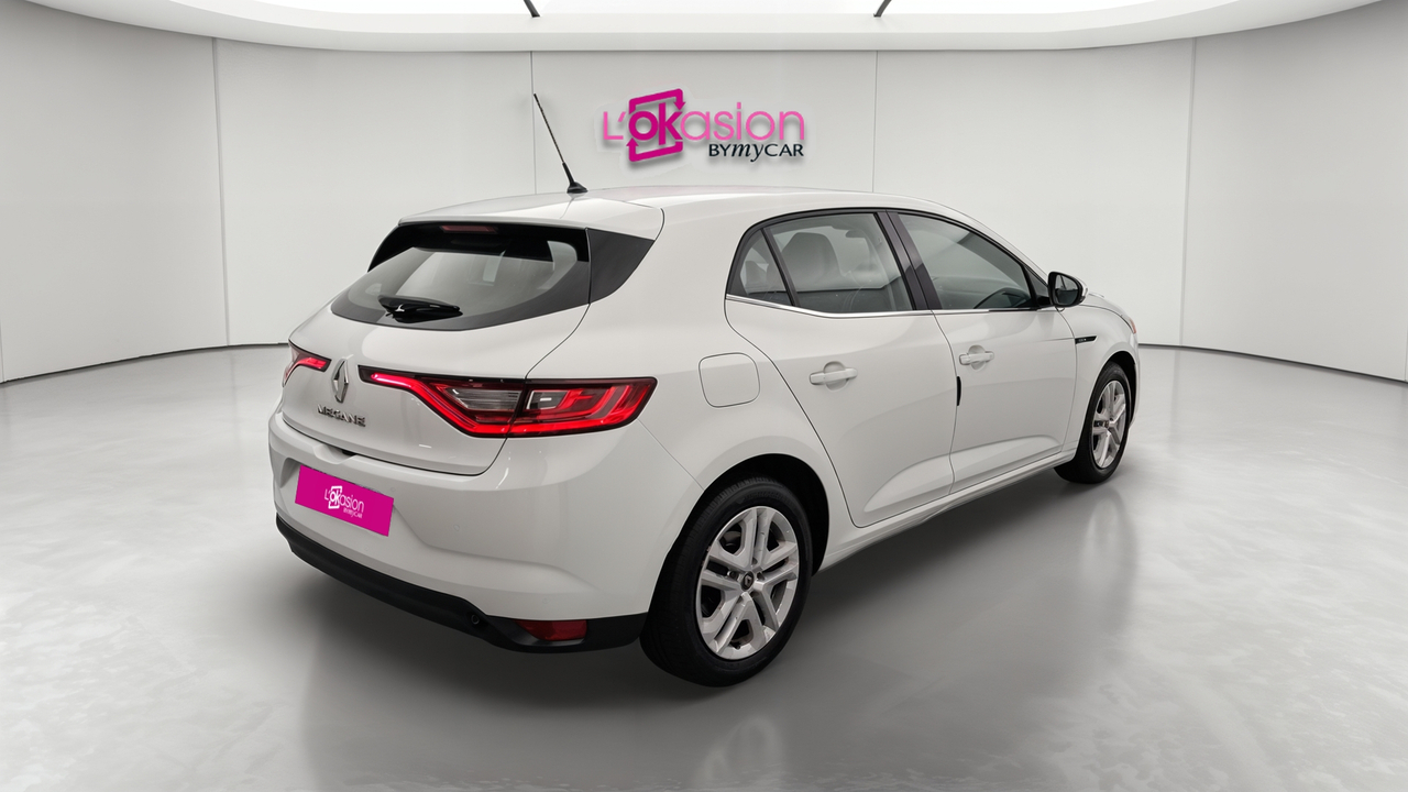 Renault Mégane IV Berline Blue dCi 115 — photo 5