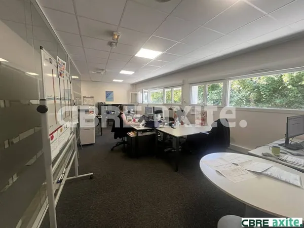 Bureaux 109 m²