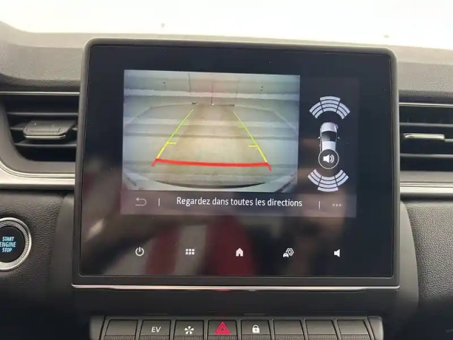 Renault Captur e-tech 145 - 21 — photo 23