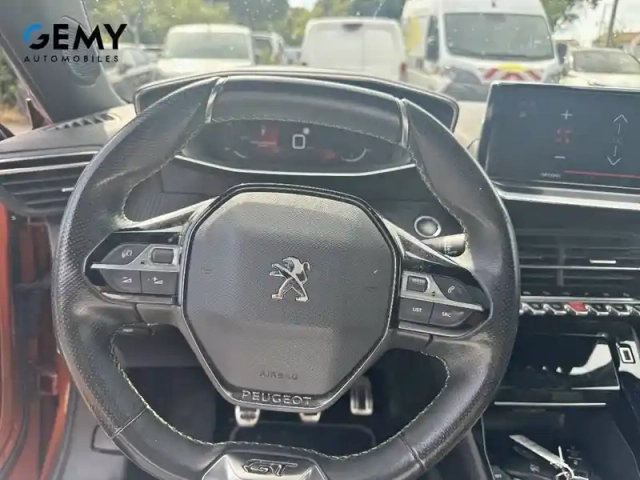 Peugeot 2008 puretech 130 s&amp;s bvm6 — photo 12