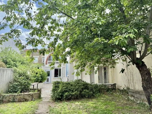 Maison familiale au charme unique - 7 pièces - 133 m2 - J