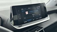 Peugeot 2008 1.2 PureTech 130ch S&S Style EAT8 — photo 13