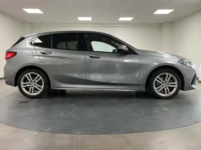 Bmw Serie 1 série 1 118ia 136ch m sport dkg7 — photo 4