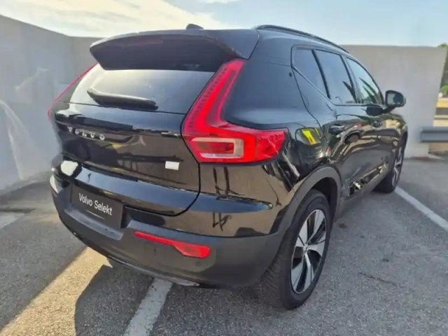 Volvo Xc40 t5 recharge 180 + 82ch plus dct 7 — photo 3