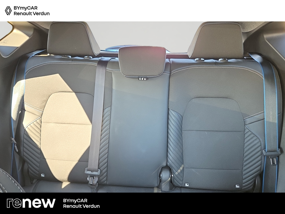 Renault Captur E-Tech full hybrid 160 ch — photo 12