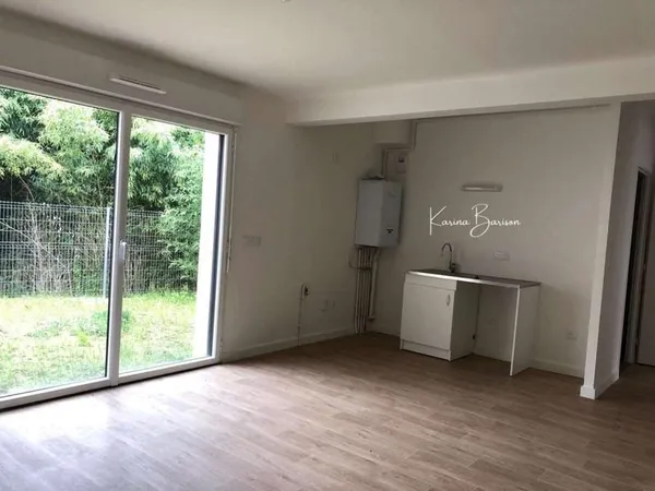 Epernon-F3 Lumineux Neuf-Jardin-Parking-Petite Copropriete-Calme