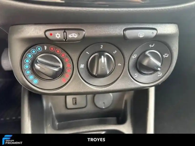 Opel Corsa 1.4 turbo 100 ch design 120 ans — photo 15