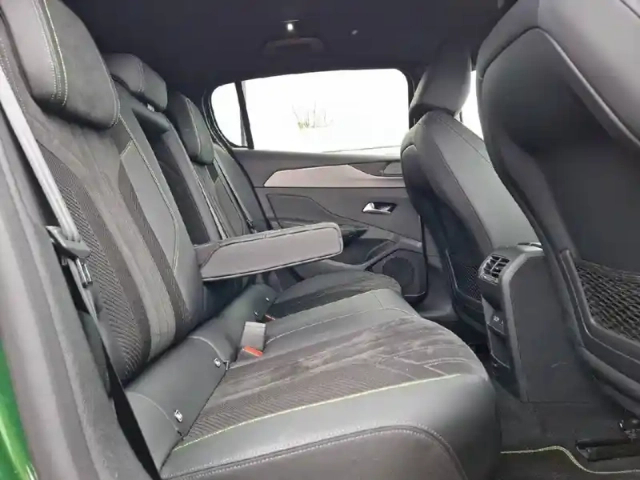 Peugeot 308 phev 225 e-eat8 — photo 73