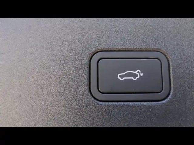 Volvo Ex30 p5 long range 272ch 69kwh ultra — photo 14
