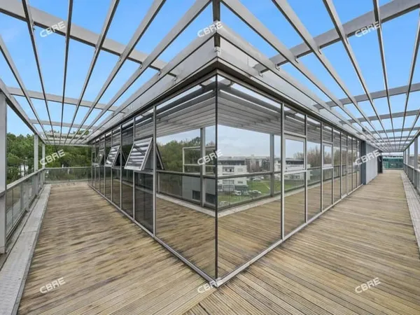 Bureaux 1560 m²