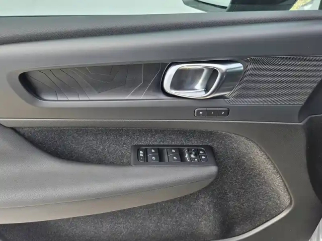 Volvo Ex40 single extended range 252 ch 1edt — photo 10