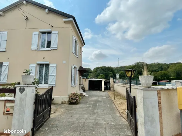 MAISON 54 m² avec jardinet