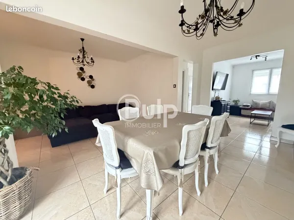 Maison 1 pièce 118 m²