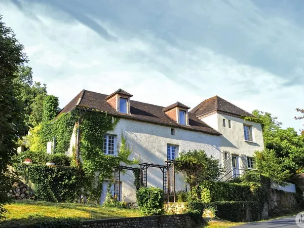 Ensemble maison et gîte sud Sarlat