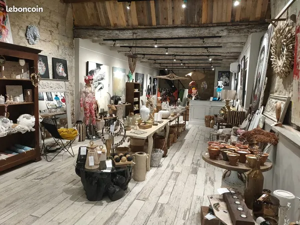 Uzès centre historique - Immeuble de caractère rénové