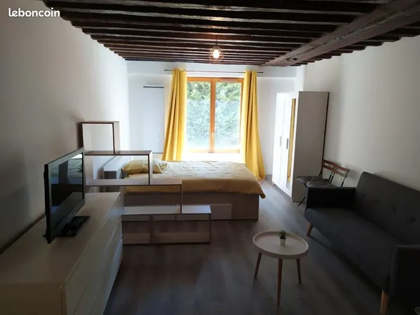 Studio meublé 32m carré - Rambouillet Centre