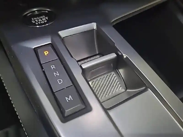 Peugeot 408 puretech 130 ch s&amp;s eat8 — photo 17