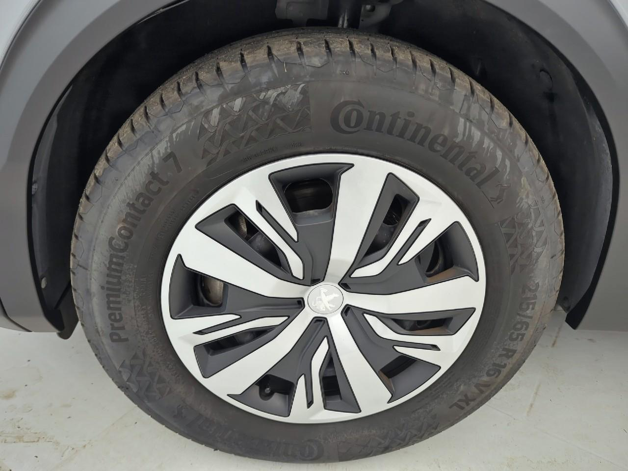 Peugeot 2008 electrique 136 ch active pack — photo 11