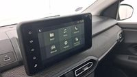 Dacia Sandero 1.0 TCe 90ch Expression — photo 13