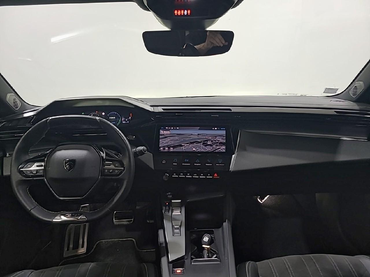 Peugeot 308 phev 180 e-eat8 gt — photo 12