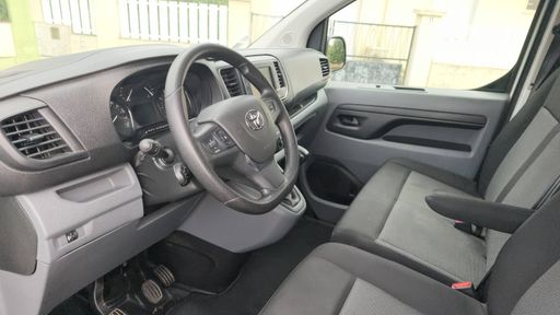 Toyota ProAce Combi Long 1.5 D-4D 120 - Dynamic – 2021 – 114750 km – Diesel – Boîte Manuelle — photo 24