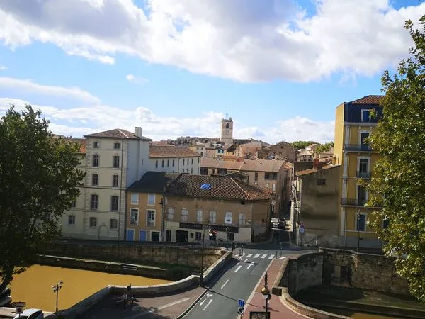 T3 terrasse vue sur le canal