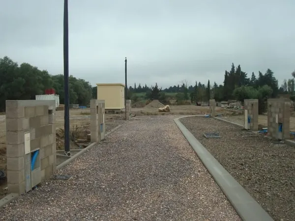 Terrain 310 m²