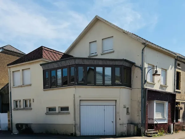 Maison de village avec garage à Angevillers!