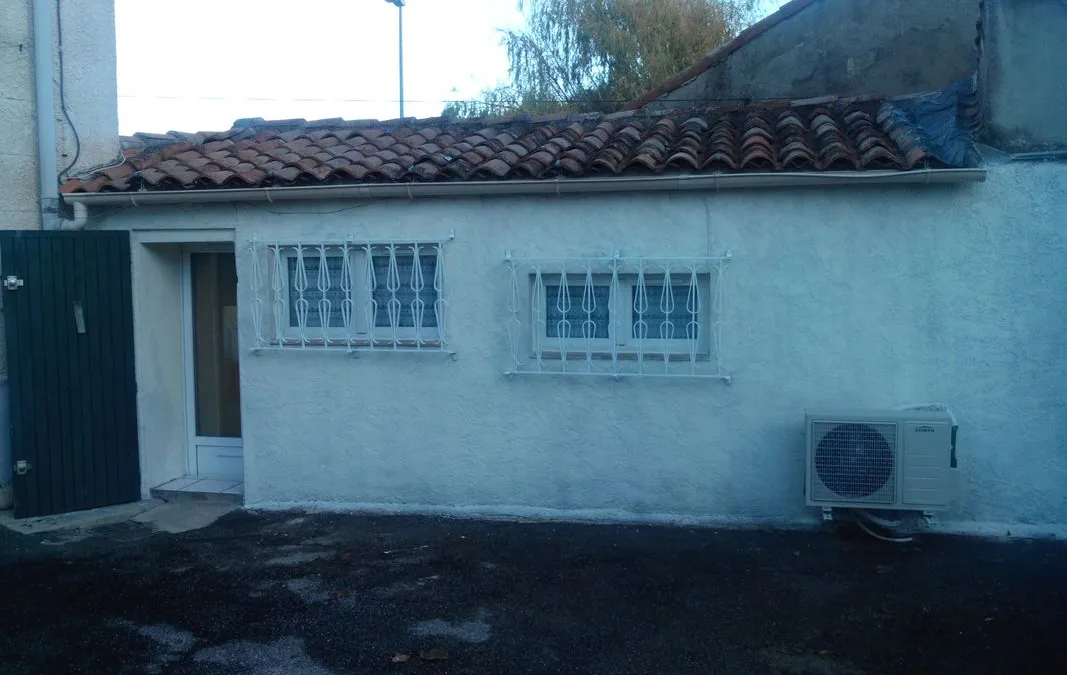 Photo 1