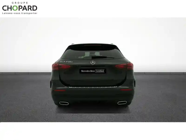 Mercedes Gla 250 e hybrid eq 8g-dct — photo 16