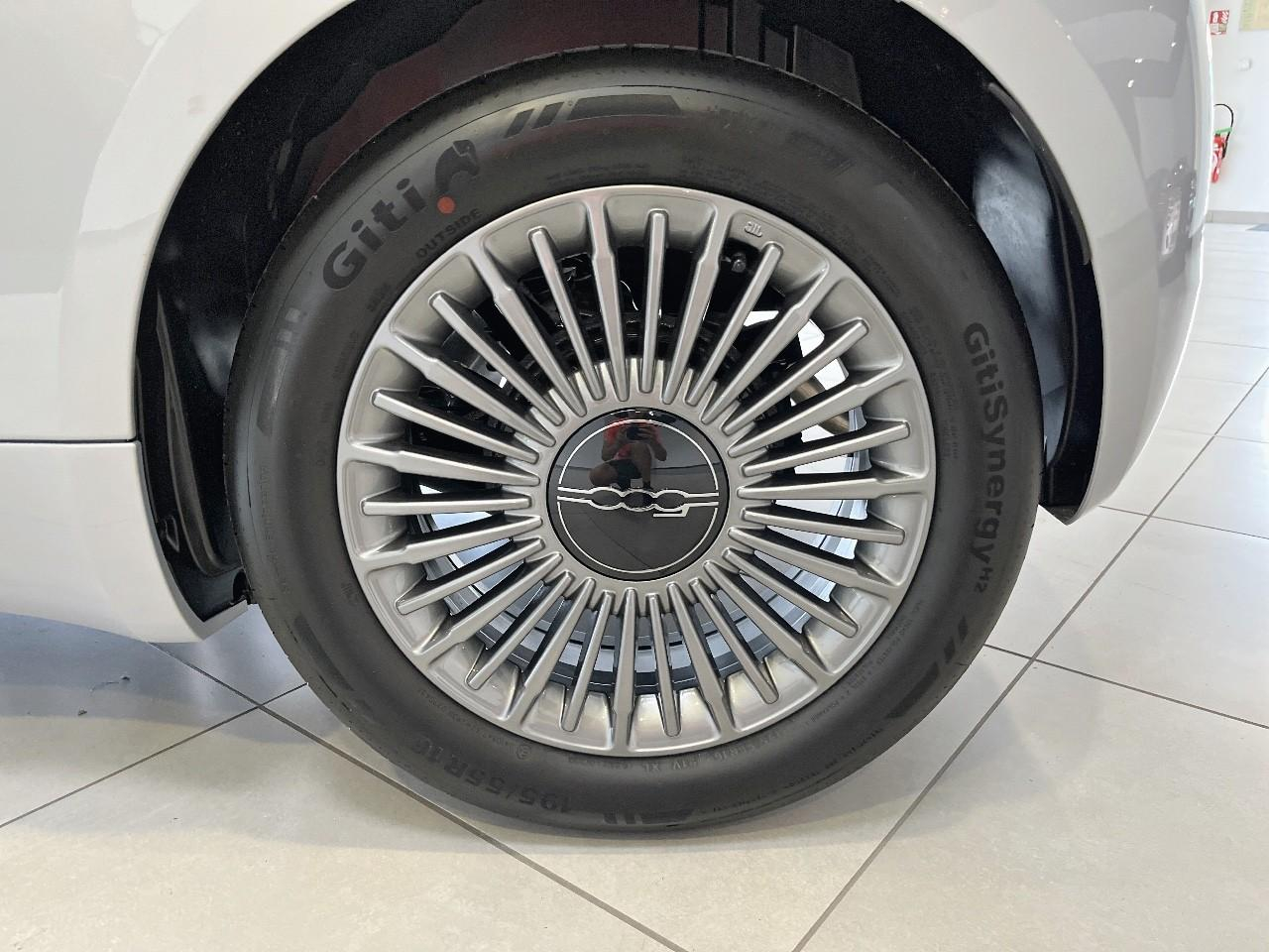 Fiat 500 1.0 firefly 65ch hybrid torino — photo 11