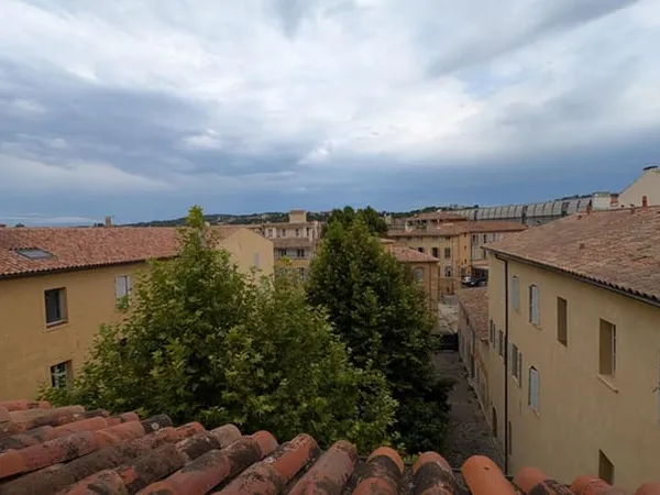 Aix en Provence centre ville T3 avec parking privatif