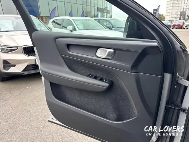 Volvo C40 recharge 231 ch 1edt — photo 23