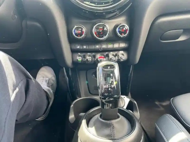 Mini Mini 5 portes cooper 136ch edition premium plus bva7 — photo 7