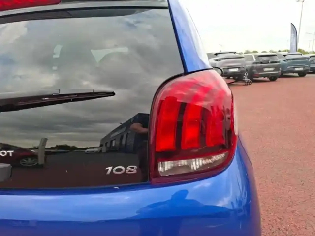 Peugeot 108 vti 72ch s&amp;s bvm5 — photo 17