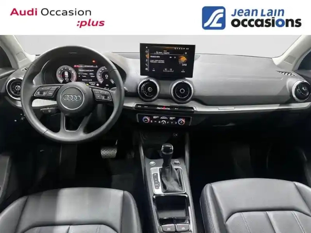 Audi Q2 35 tfsi 150 s tronic 7 — photo 18