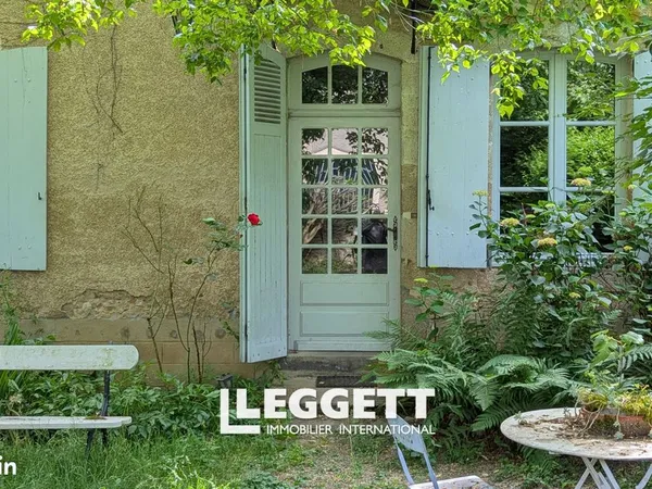 Maison 8 pièces 245 m²