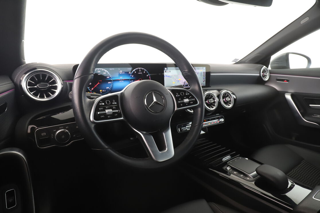 Mercedes-Benz CLA 180 Progressive Line 7G-DCT — photo 10