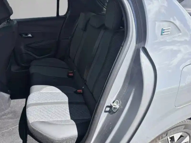 Peugeot 208 electrique 54 kwh 156ch — photo 12