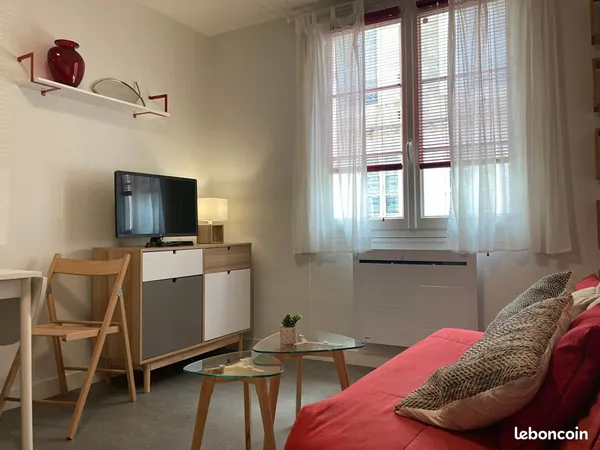 Studio 1 pièce 19 m²