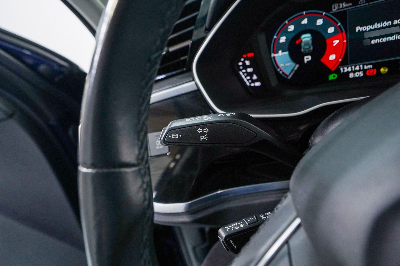 Audi Q3 — photo 24