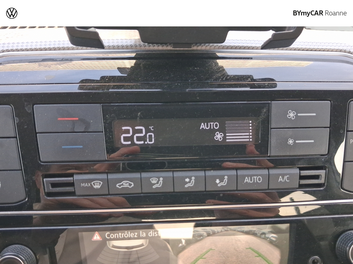 Volkswagen e-UP Electrique — photo 22